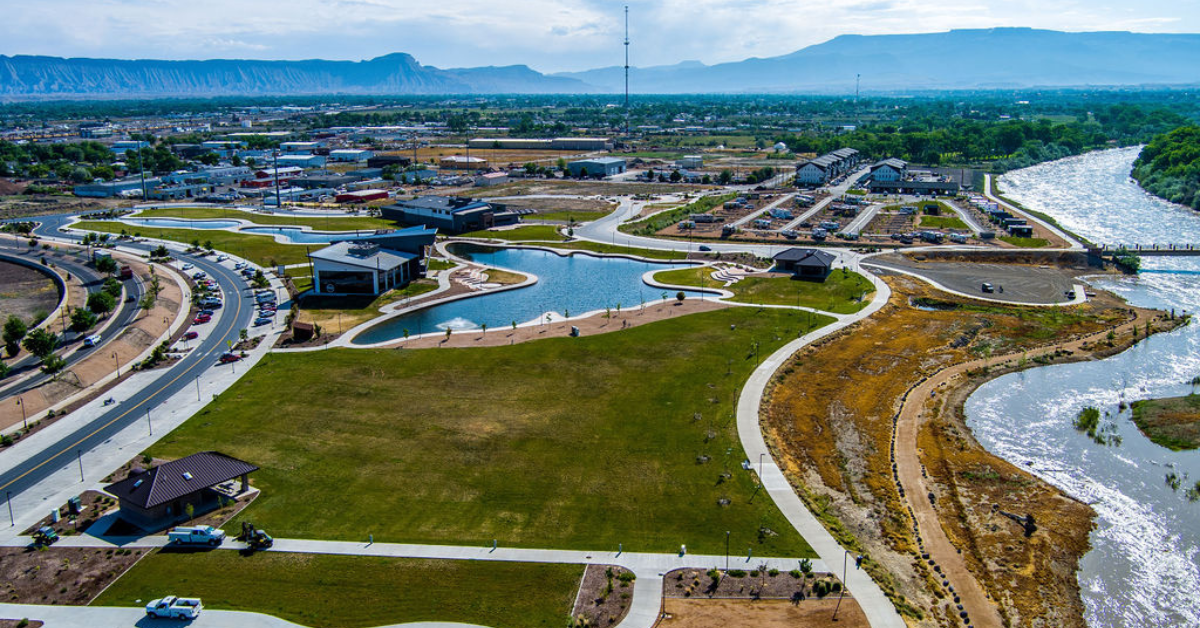 Las Colonias Business Park